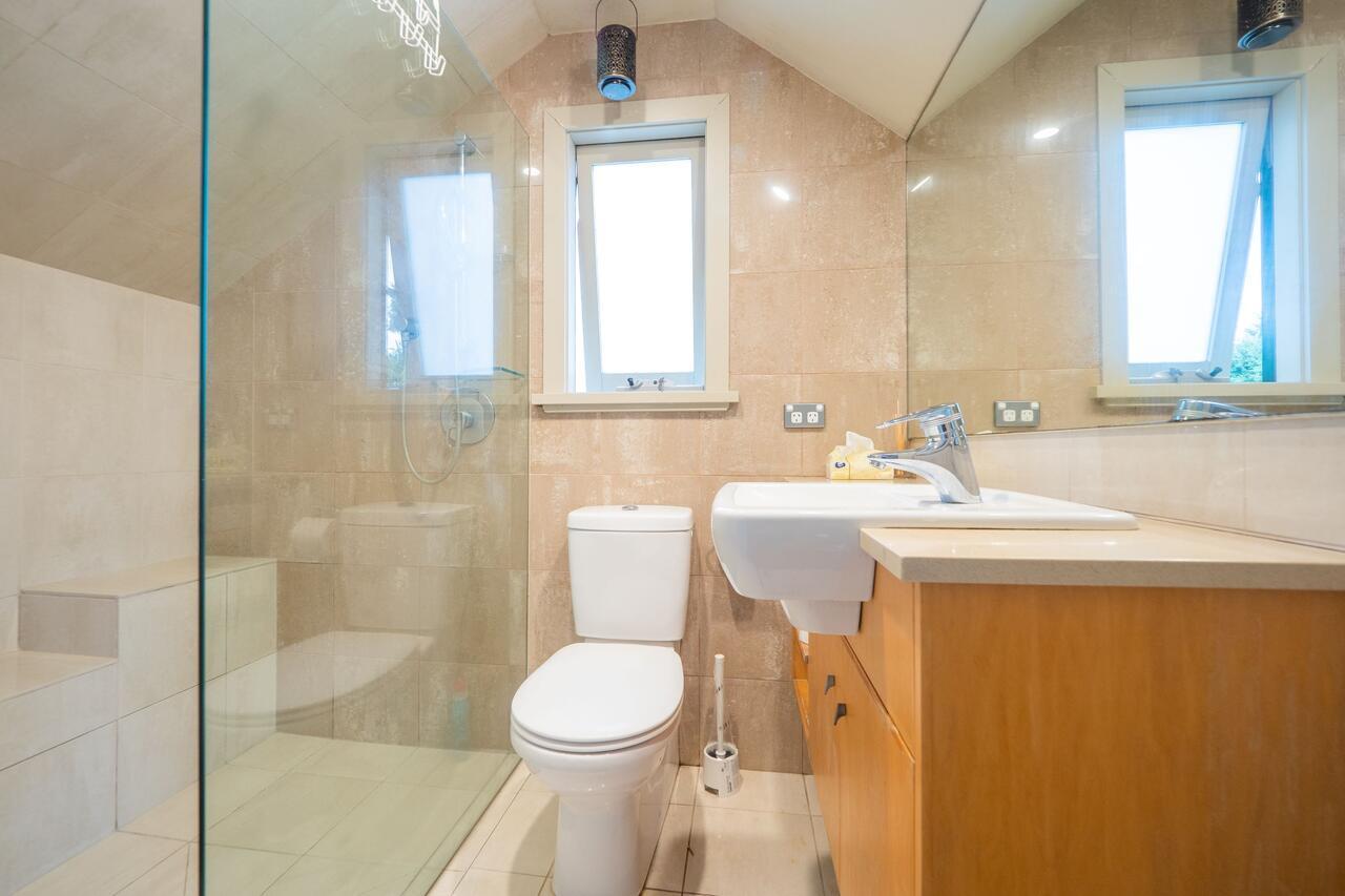 Quiet Private Studio In Strathfield With Kitchenette And Private Bathroom 3Min To Station Sleeps 6 Sydney Eksteriør billede