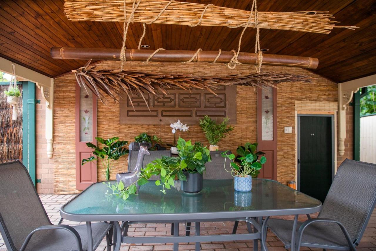 Quiet Private Studio In Strathfield With Kitchenette And Private Bathroom 3Min To Station Sleeps 6 Sydney Eksteriør billede