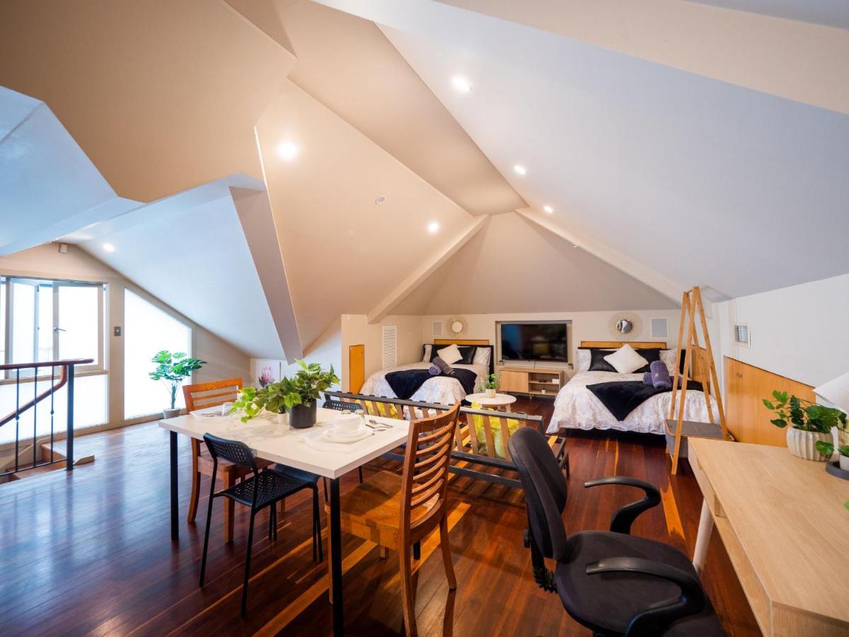 Quiet Private Studio In Strathfield With Kitchenette And Private Bathroom 3Min To Station Sleeps 6 Sydney Eksteriør billede